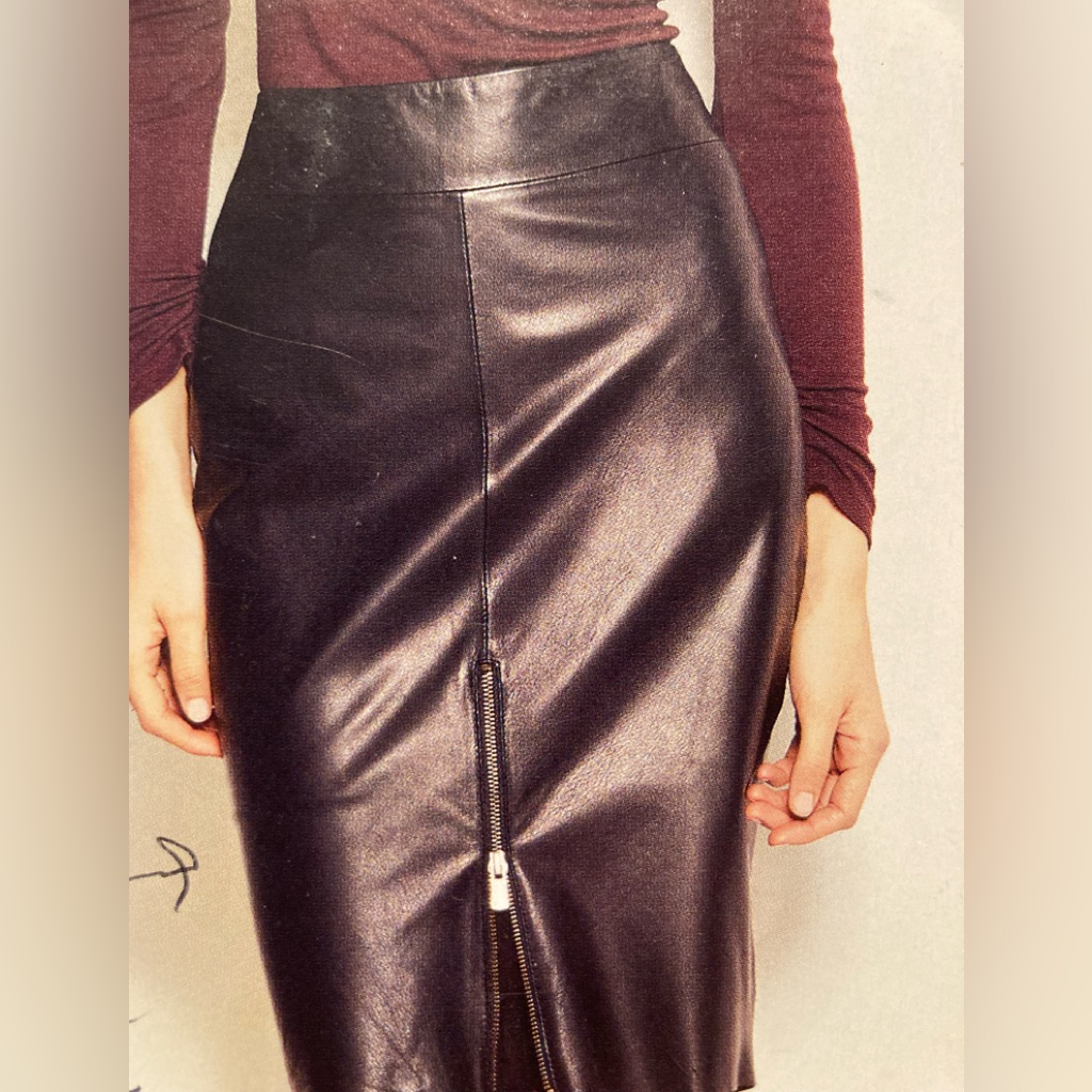 Nwt Ecru Black Leather Skirt, Size 6, Nwt